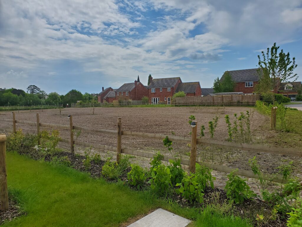 Paddock Yard Services OxfordshirePost and Rail Fencing | Little Malvern Farms