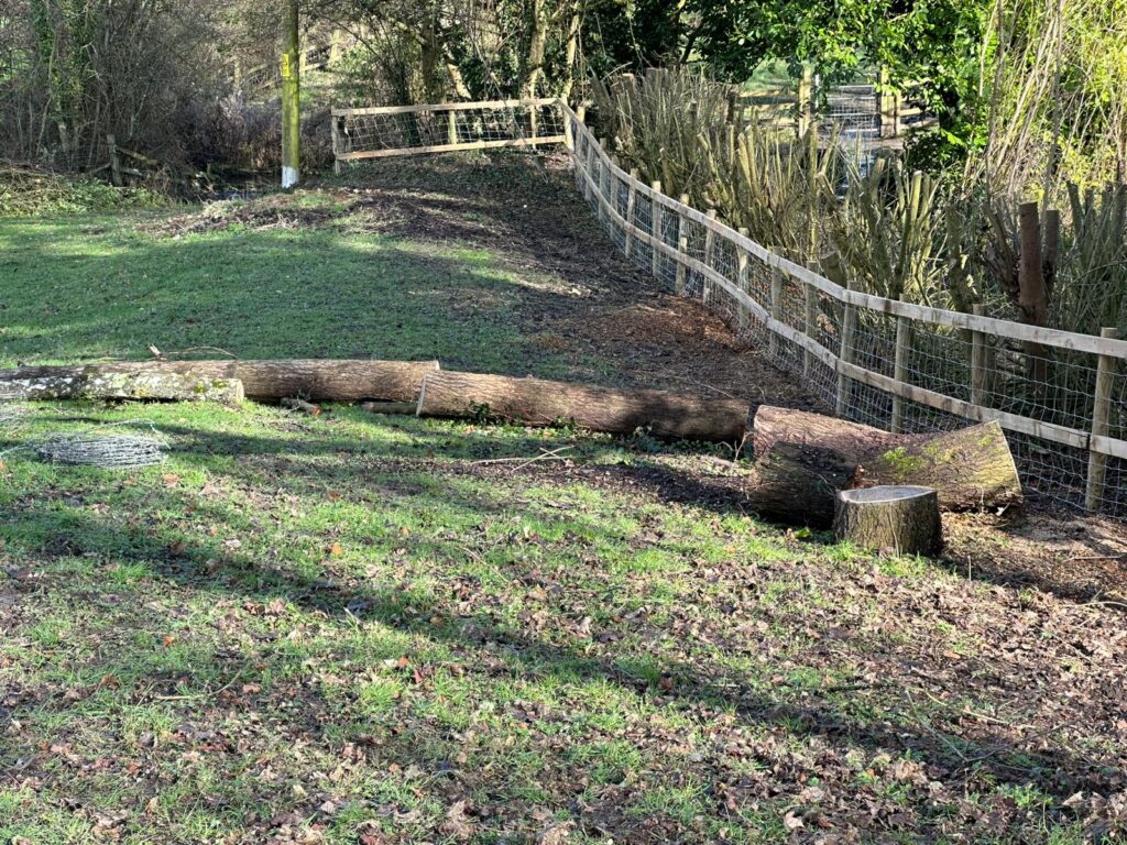 Rural & Paddock-Style Fencing Post and rail fencing Paddock fencing Boundary fencing Livestock-safe fencing options We use high-quality timber and materials to ensure longevity, even in the Worcestershire climate.